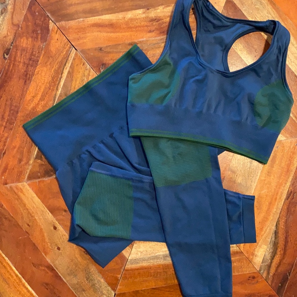 Olympia Seamless Set